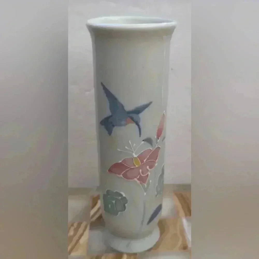 OTAGIRI Vintage Hand Painted Hummingbird Small Bud Vase Japan